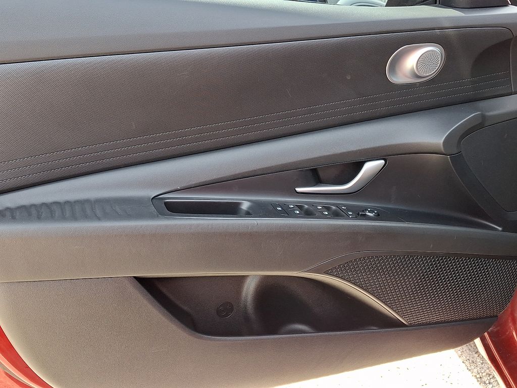 Thumbnail: 2024 Hyundai Elantra - 21