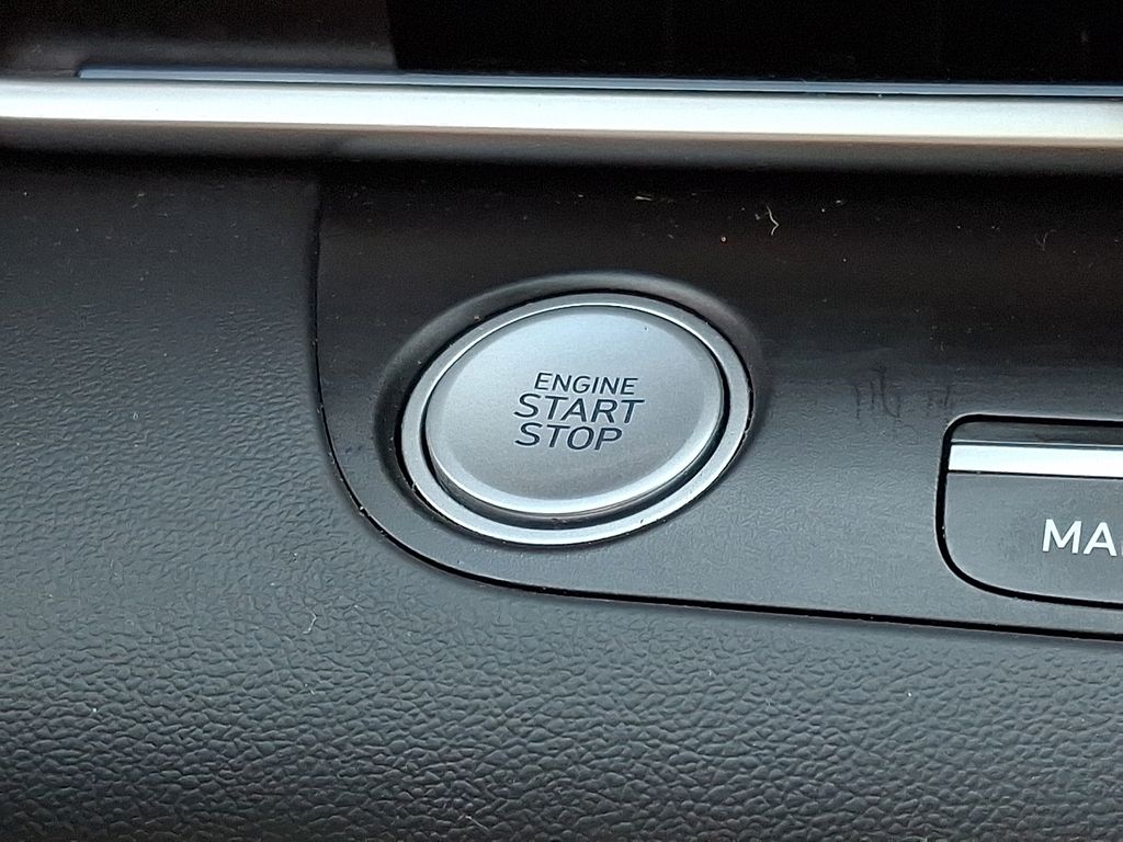 Thumbnail: 2024 Hyundai Elantra - 27