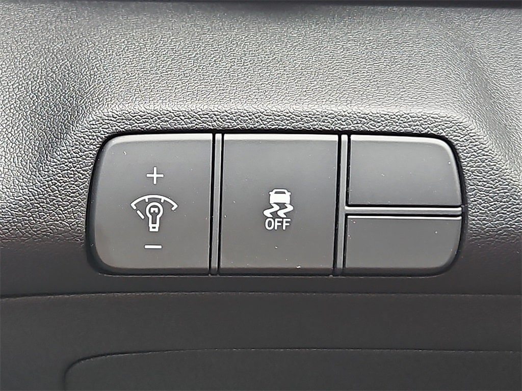 Thumbnail: 2025 Hyundai Elantra - 20