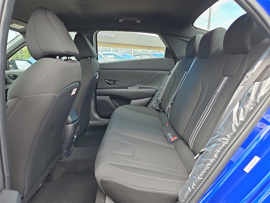 Thumbnail: 2025 Hyundai Elantra - 9