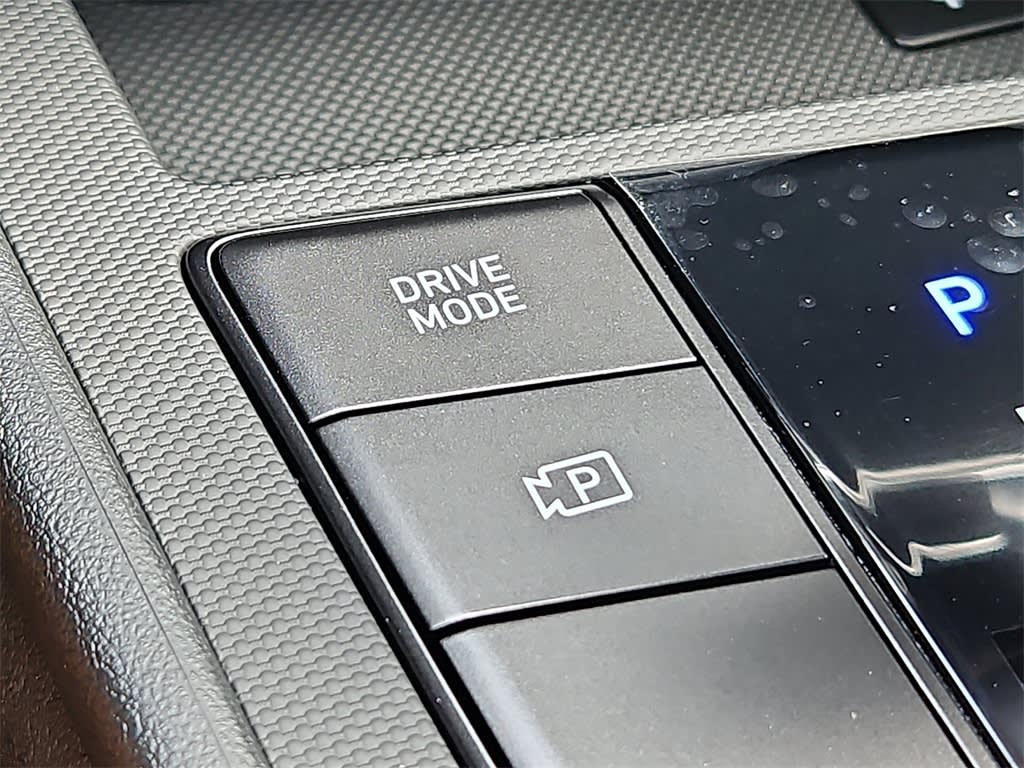 Thumbnail: 2025 Hyundai Elantra - 21