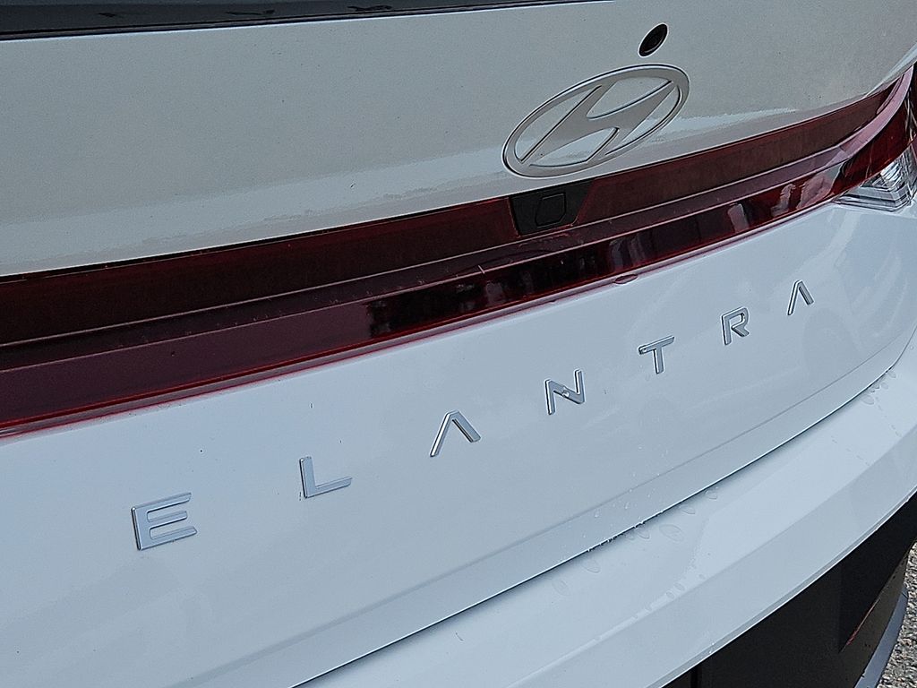 Thumbnail: 2026 Hyundai Elantra - 25