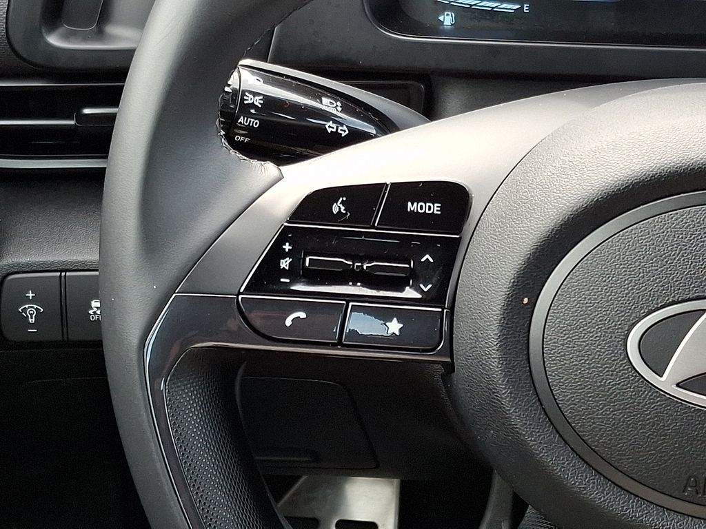 Thumbnail: 2025 Hyundai Elantra - 23