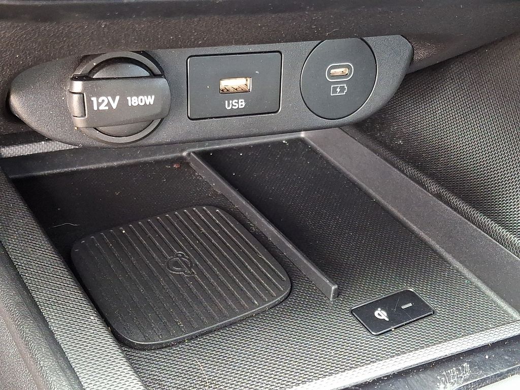 Thumbnail: 2025 Hyundai Elantra - 27