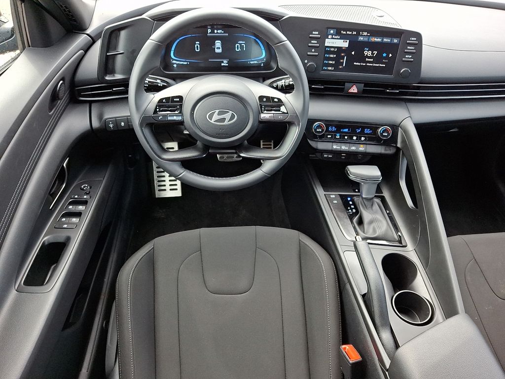 Thumbnail: 2025 Hyundai Elantra - 2