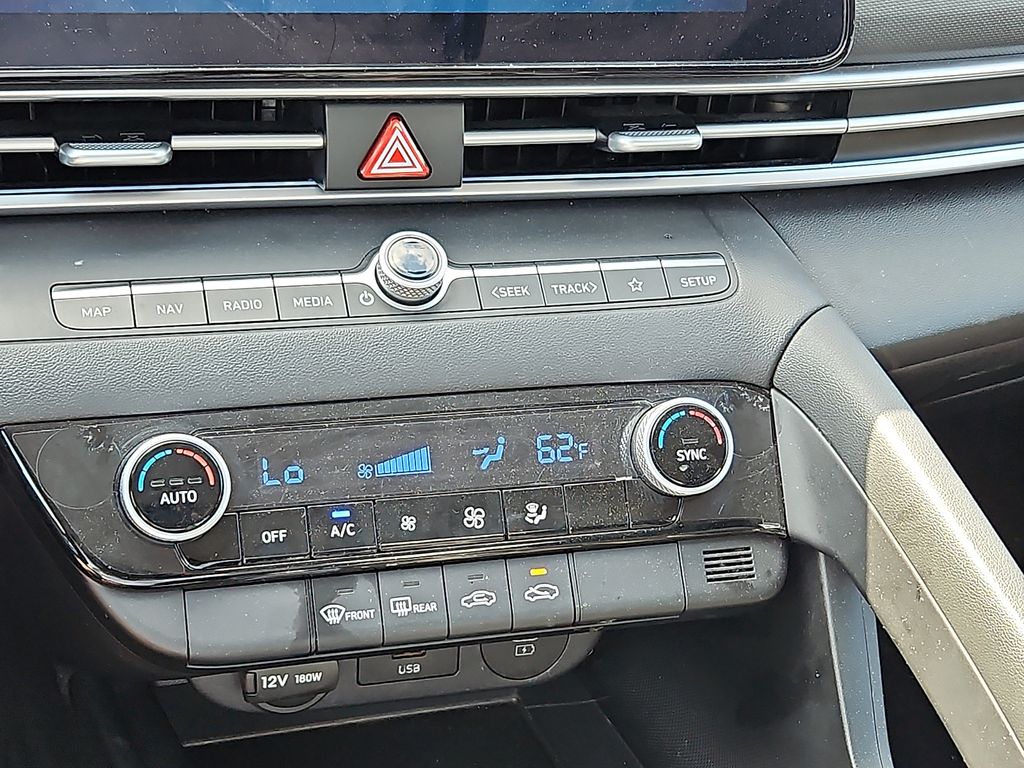 Thumbnail: 2024 Hyundai Elantra - 20