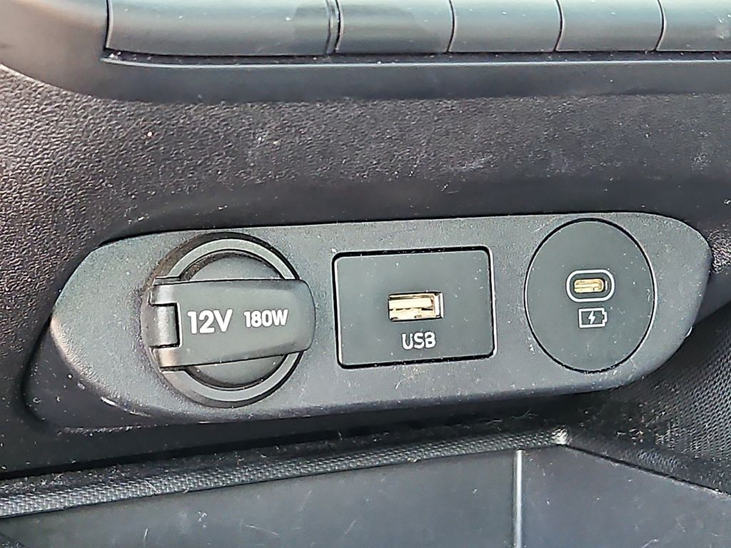 Thumbnail: 2024 Hyundai Elantra - 26