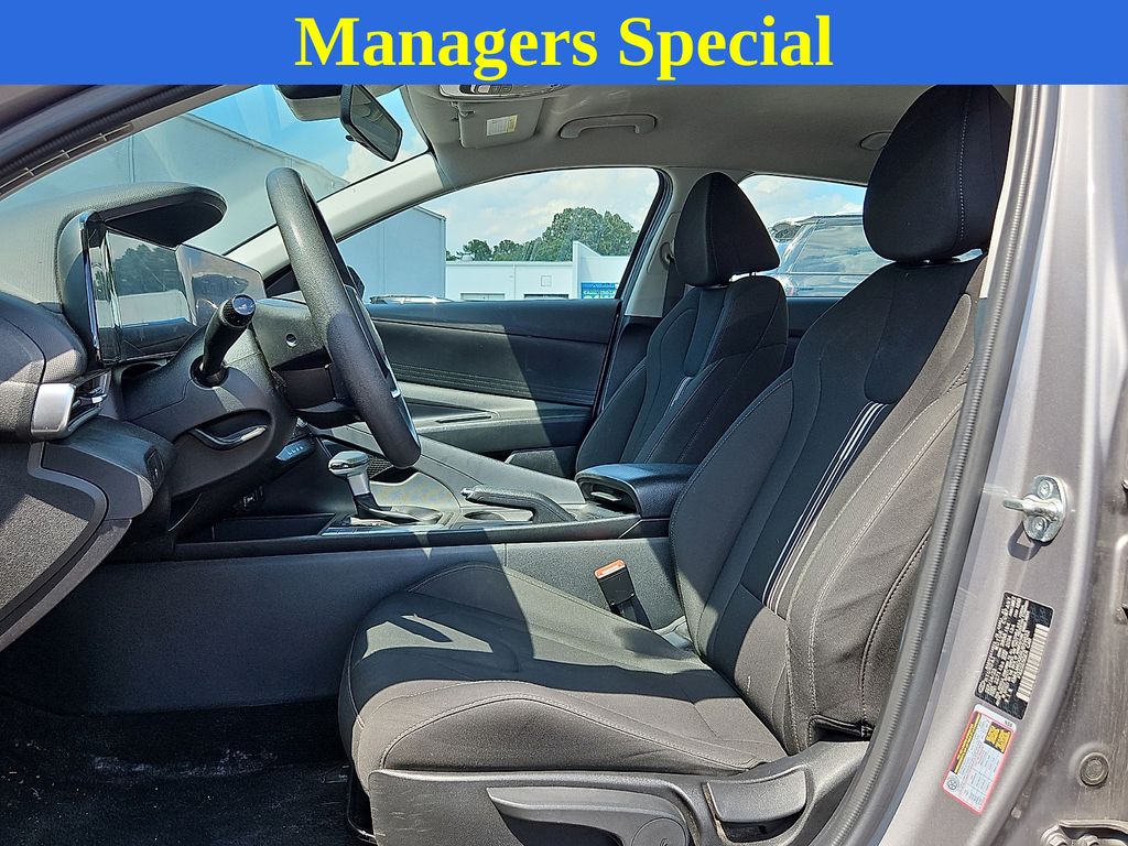 Thumbnail: 2024 Hyundai Elantra - 8