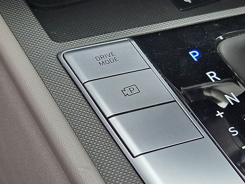 Thumbnail: 2025 Hyundai Elantra - 26