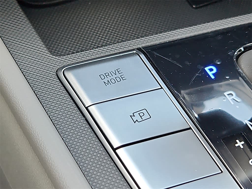 Thumbnail: 2025 Hyundai Elantra - 21