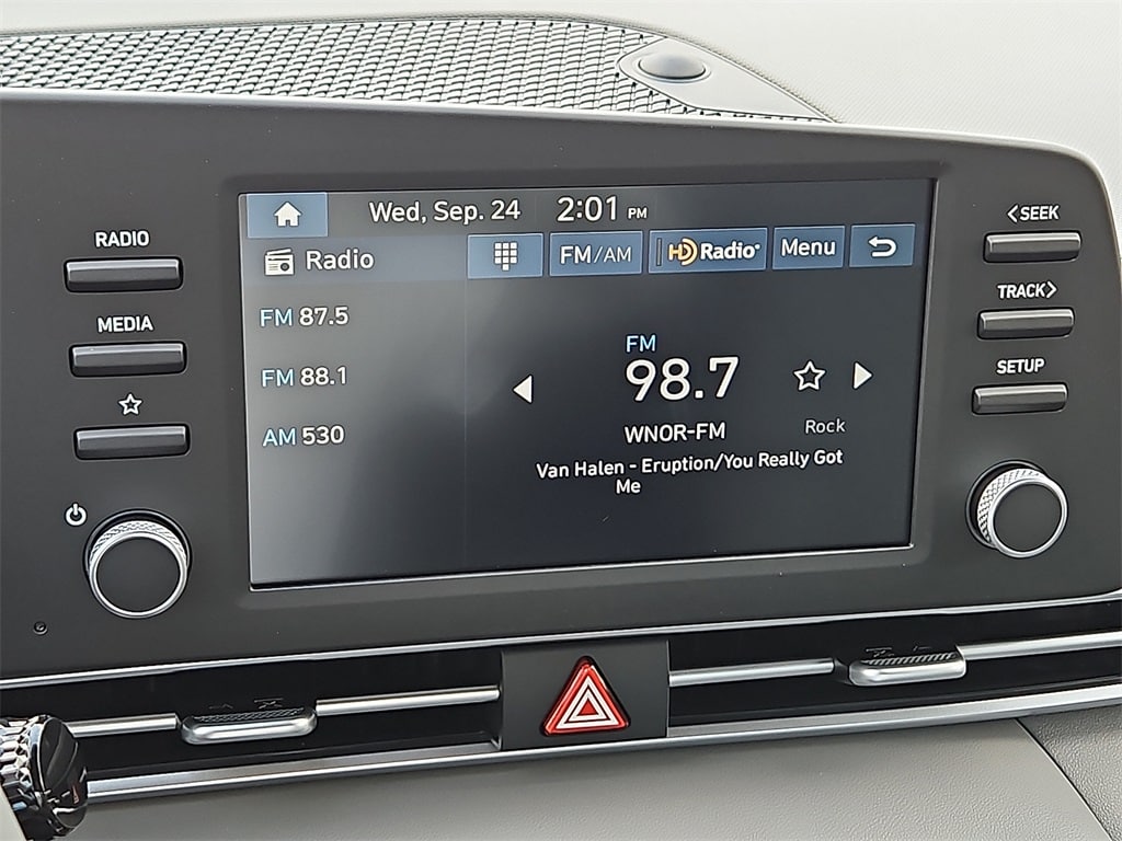 Thumbnail: 2025 Hyundai Elantra - 11