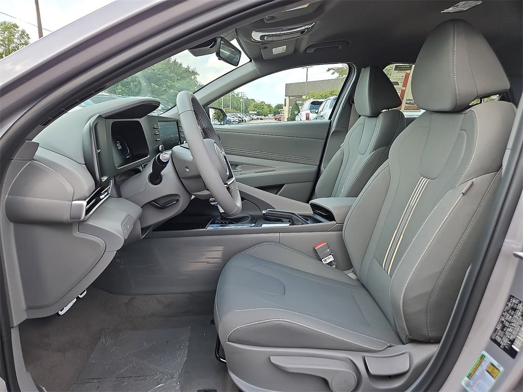 Thumbnail: 2025 Hyundai Elantra - 9