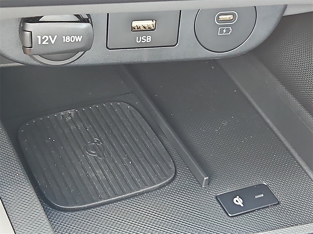 Thumbnail: 2025 Hyundai Elantra - 22