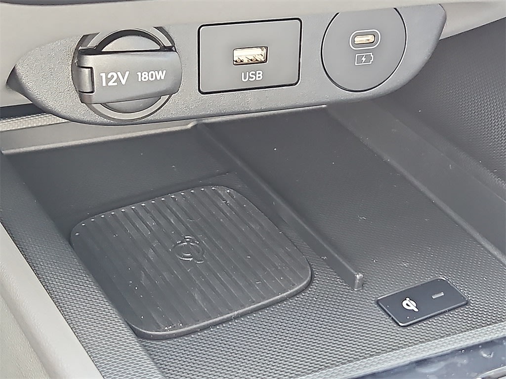 Thumbnail: 2025 Hyundai Elantra - 21