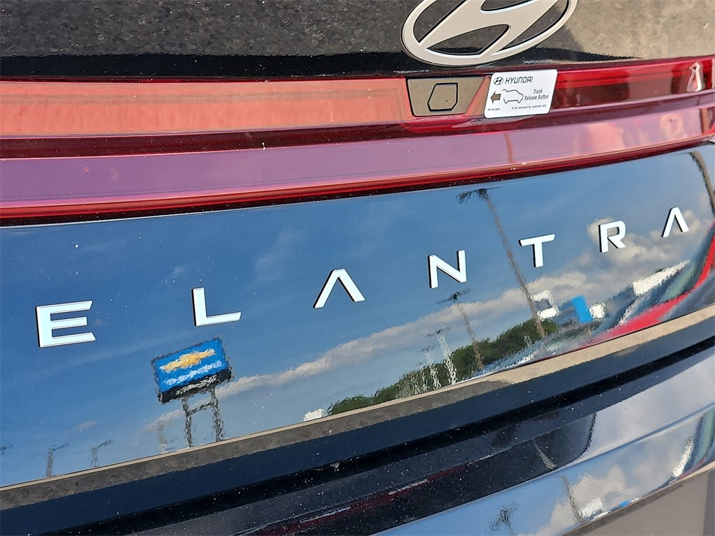 Thumbnail: 2025 Hyundai Elantra - 6