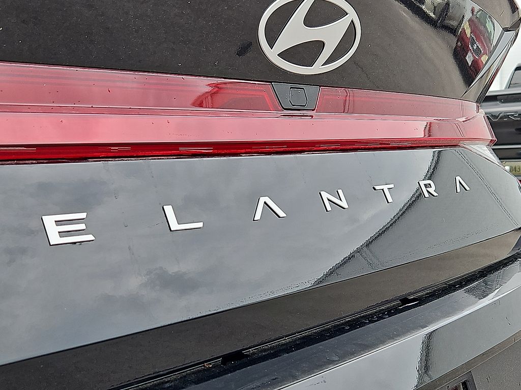 Thumbnail: 2026 Hyundai Elantra - 5