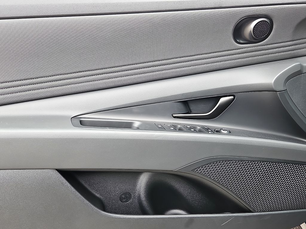 Thumbnail: 2026 Hyundai Elantra - 16