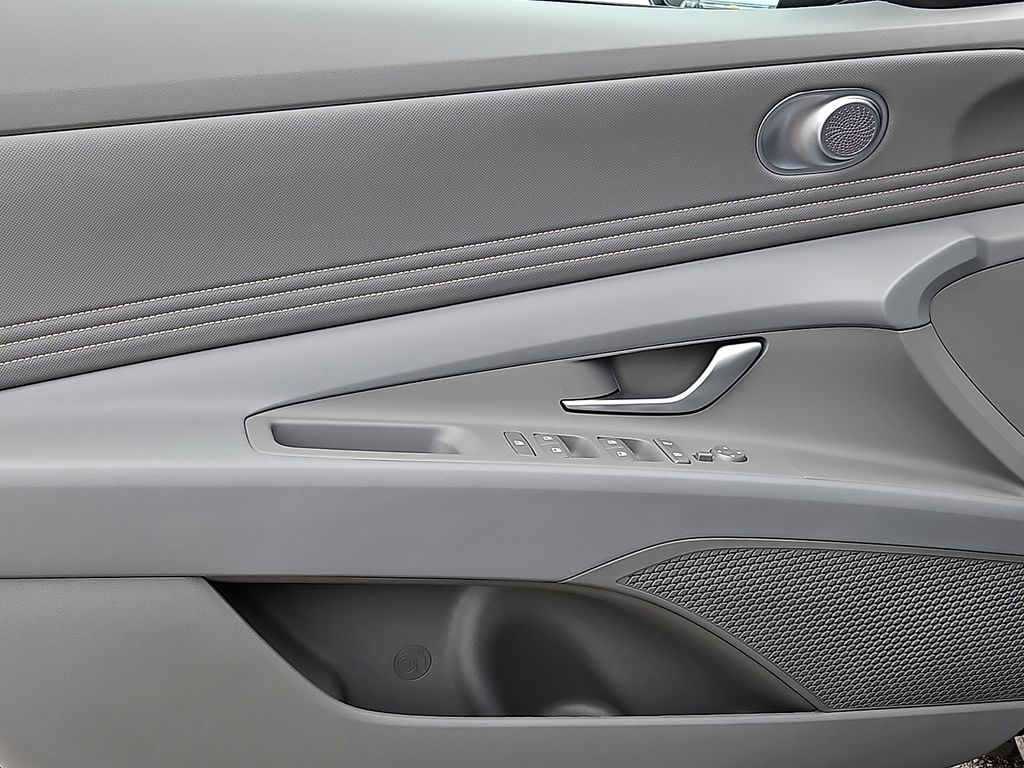 Thumbnail: 2026 Hyundai Elantra - 16