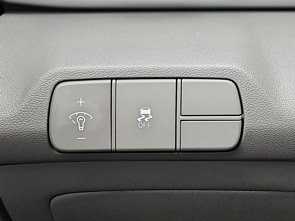 Thumbnail: 2026 Hyundai Elantra - 20