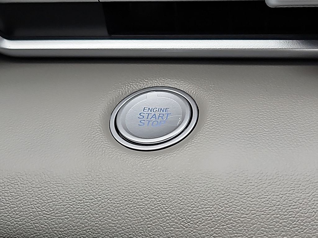 Thumbnail: 2026 Hyundai Elantra - 19