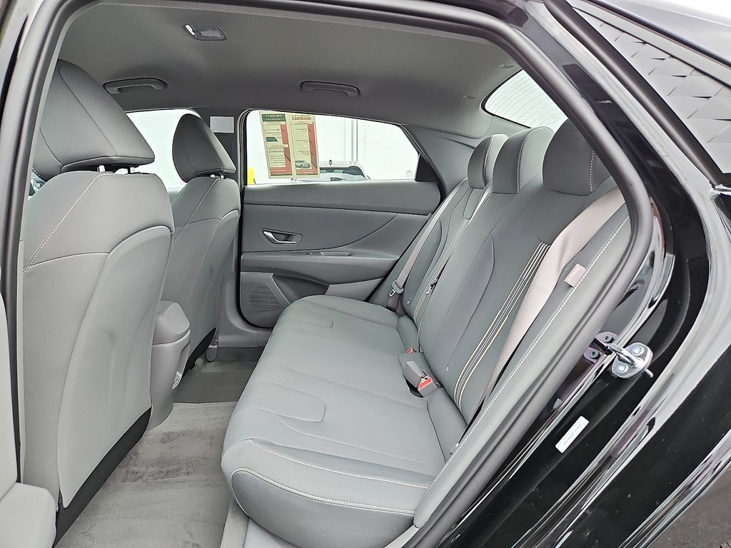 Thumbnail: 2026 Hyundai Elantra - 10
