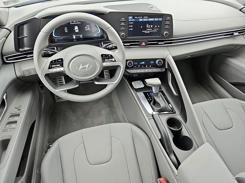 Thumbnail: 2026 Hyundai Elantra - 2