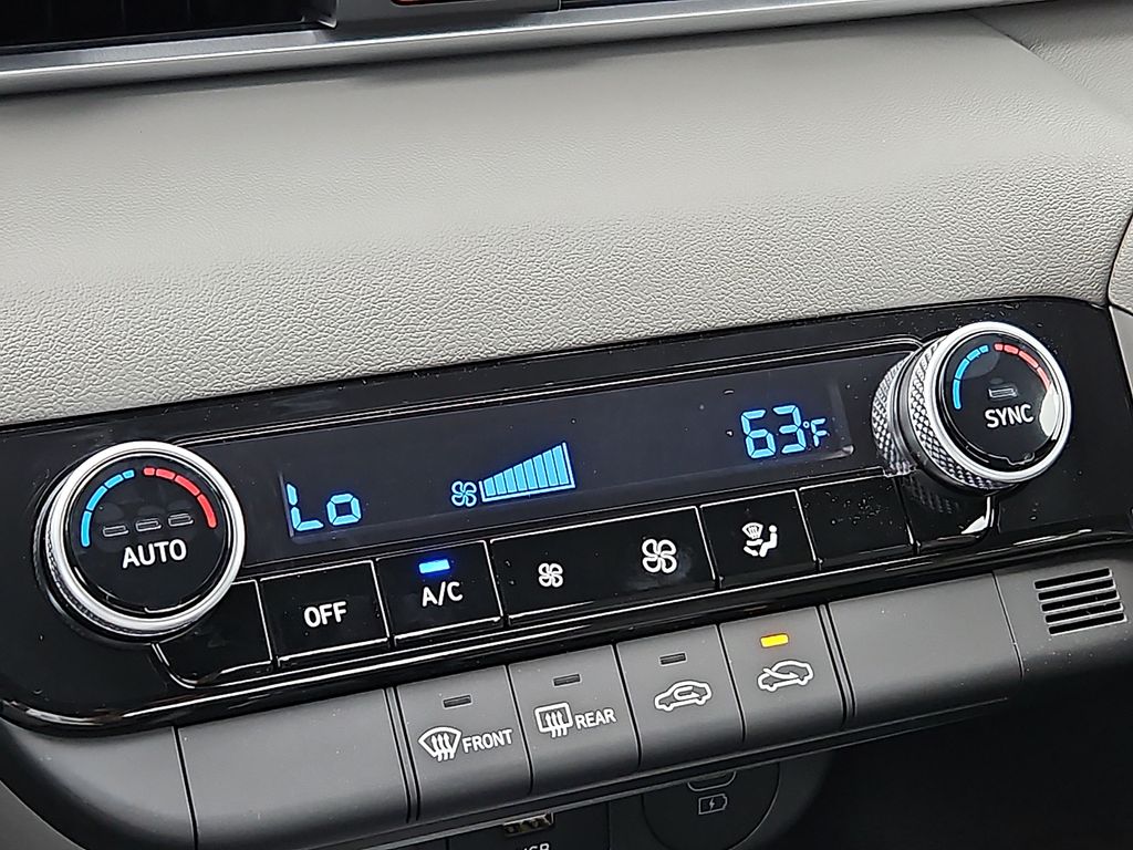 Thumbnail: 2026 Hyundai Elantra - 17