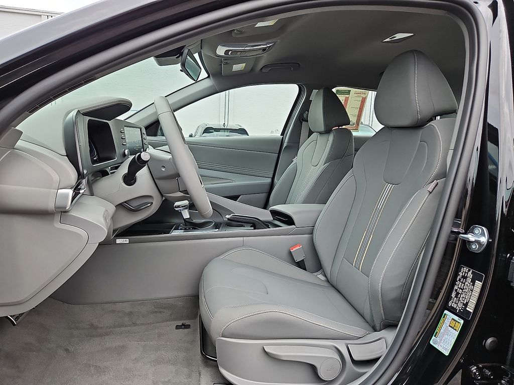Thumbnail: 2026 Hyundai Elantra - 9