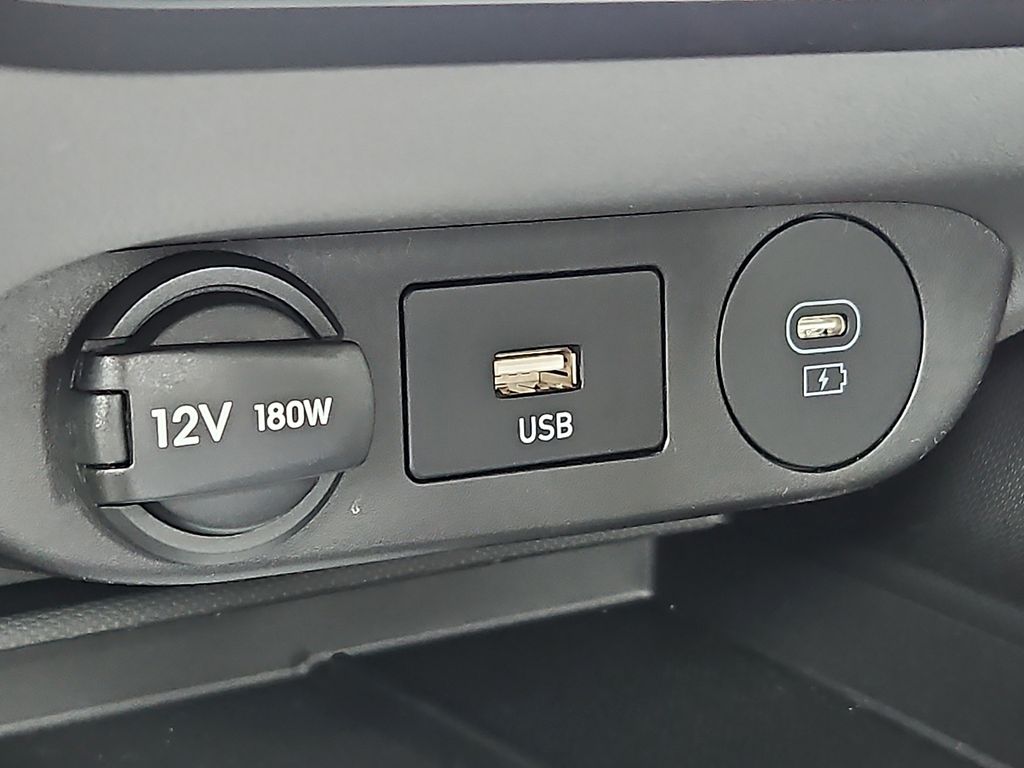 Thumbnail: 2026 Hyundai Elantra - 22