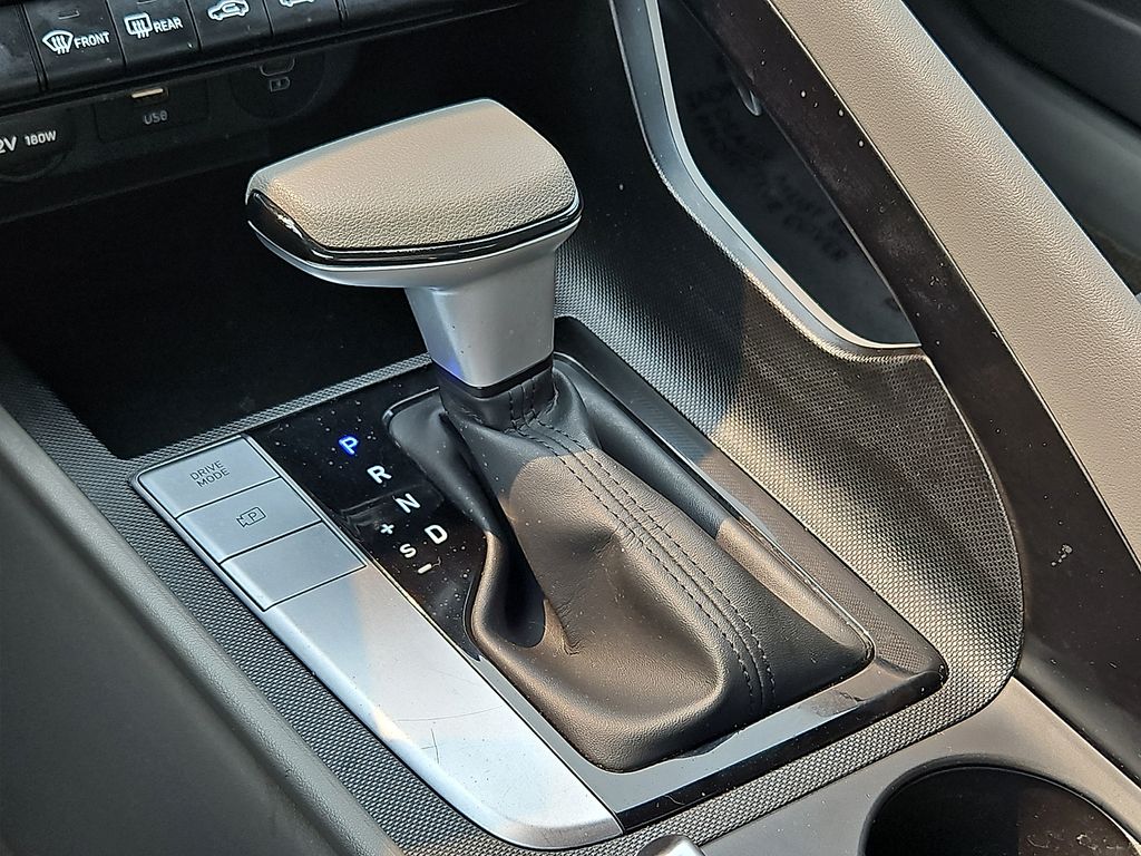 Thumbnail: 2024 Hyundai Elantra - 13