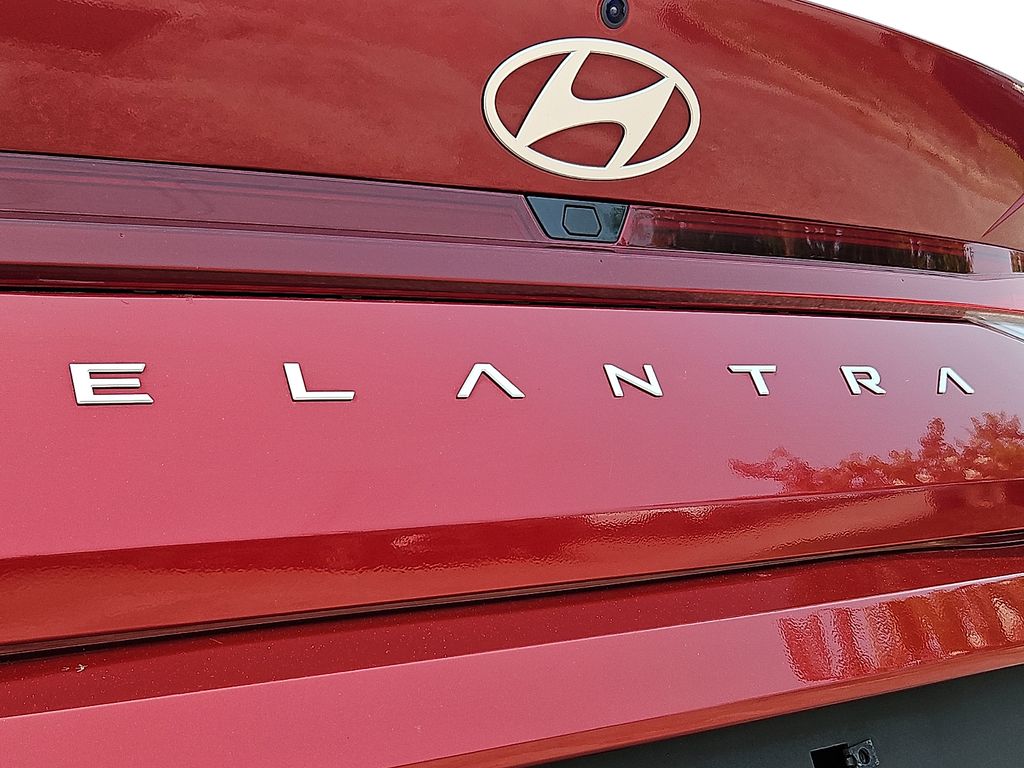 Thumbnail: 2024 Hyundai Elantra - 31