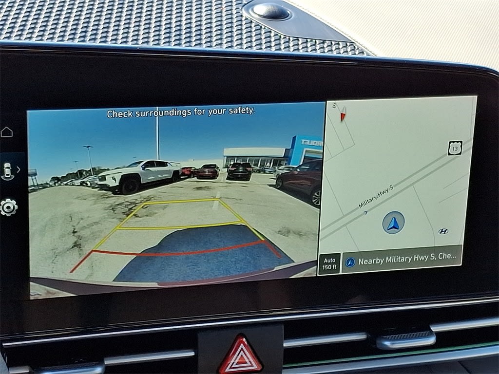 Thumbnail: 2024 Hyundai Elantra - 22