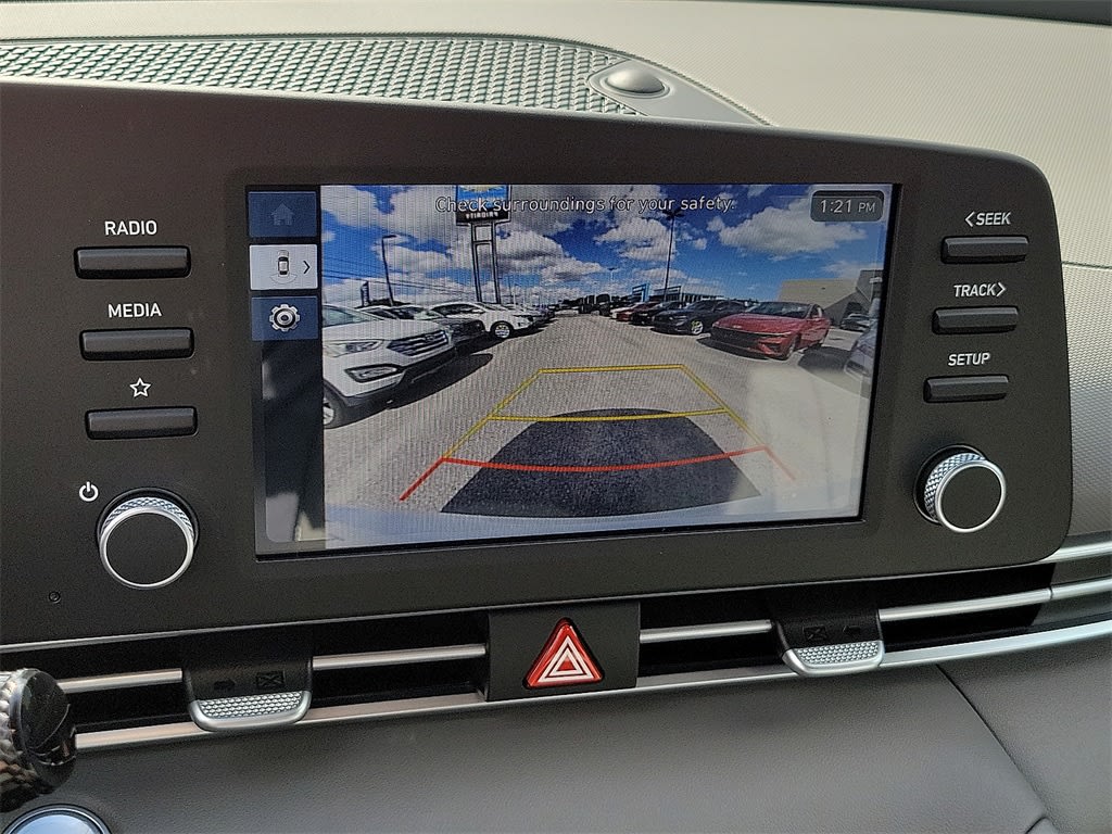 Thumbnail: 2025 Hyundai Elantra - 18