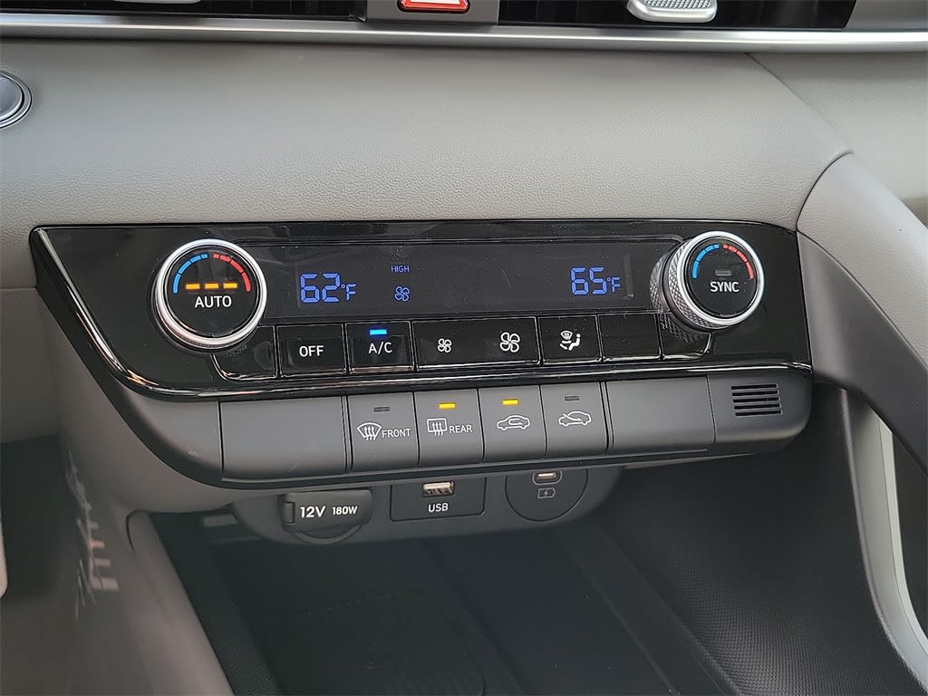 Thumbnail: 2025 Hyundai Elantra - 17