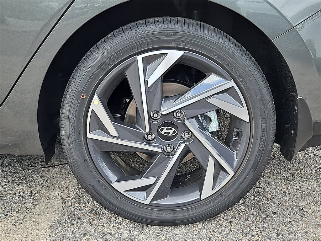 Thumbnail: 2025 Hyundai Elantra - 6