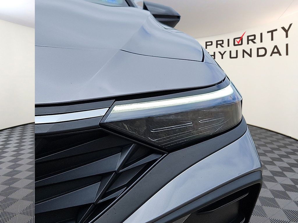 Thumbnail: 2025 Hyundai Elantra - 19