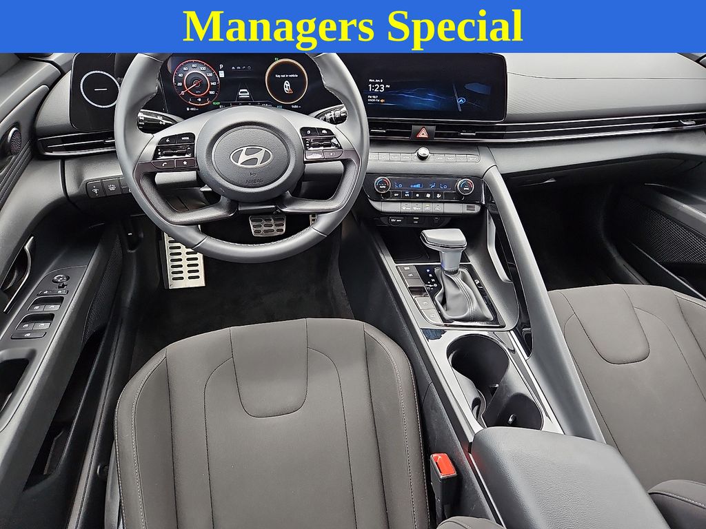 Thumbnail: 2025 Hyundai Elantra - 2