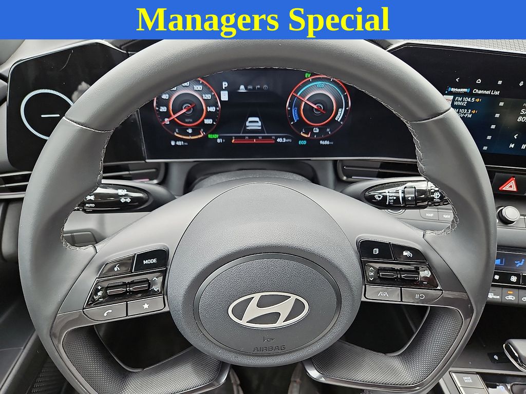Thumbnail: 2025 Hyundai Elantra - 9