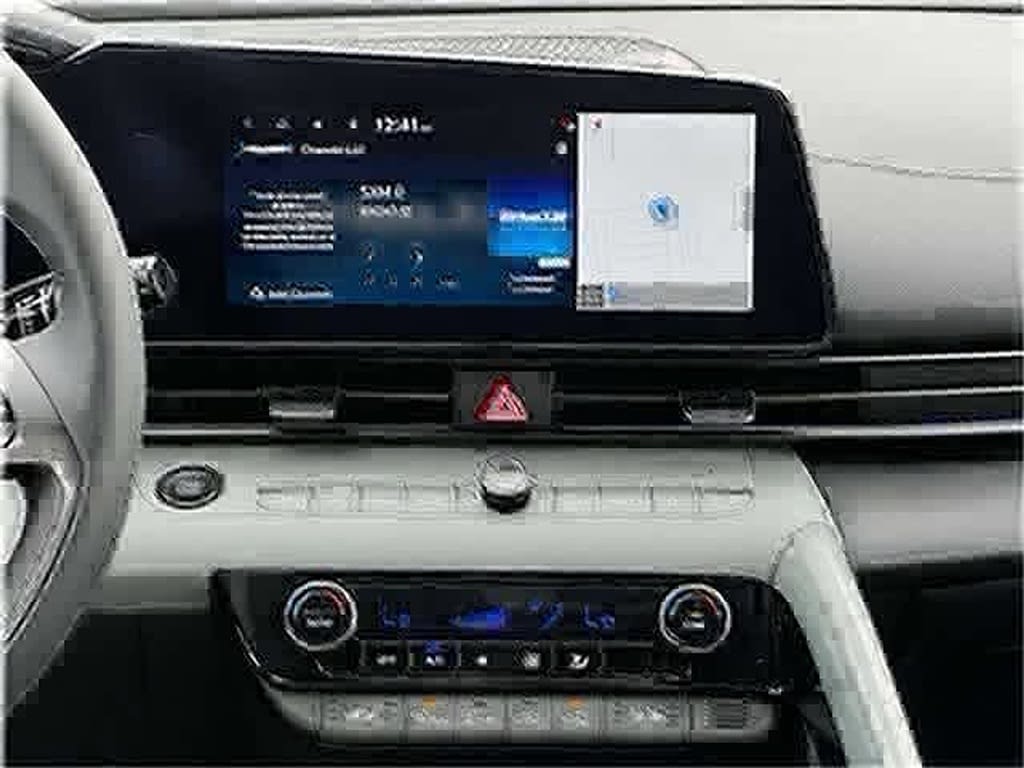 2025 Hyundai Elantra Limited Edition 10