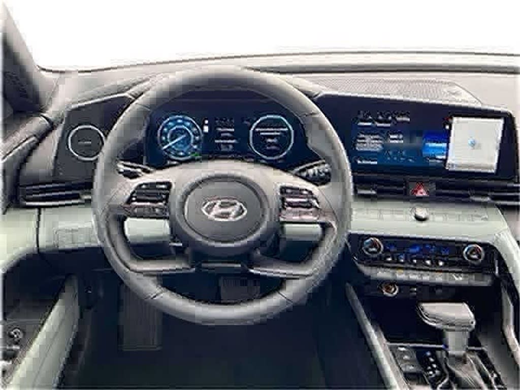 2025 Hyundai Elantra Limited Edition 9