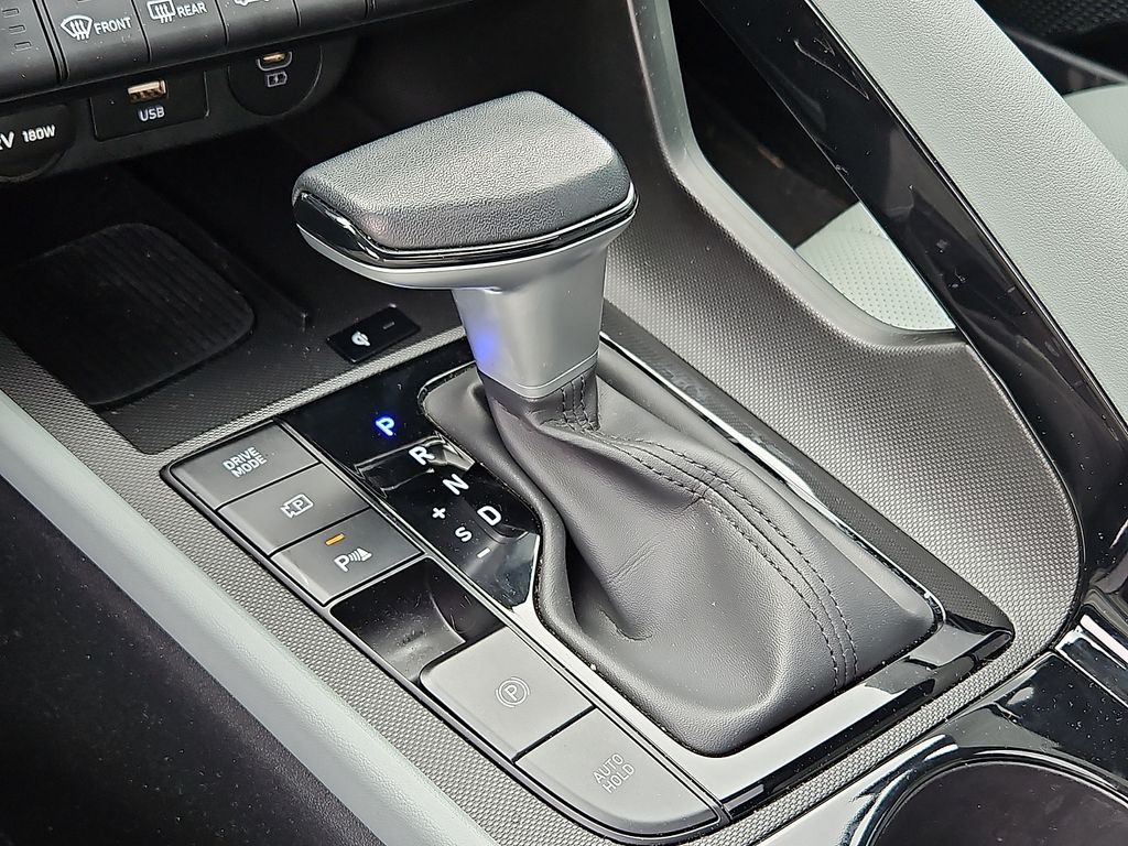 Thumbnail: 2024 Hyundai Elantra - 12