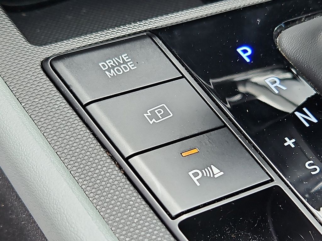 Thumbnail: 2024 Hyundai Elantra - 29