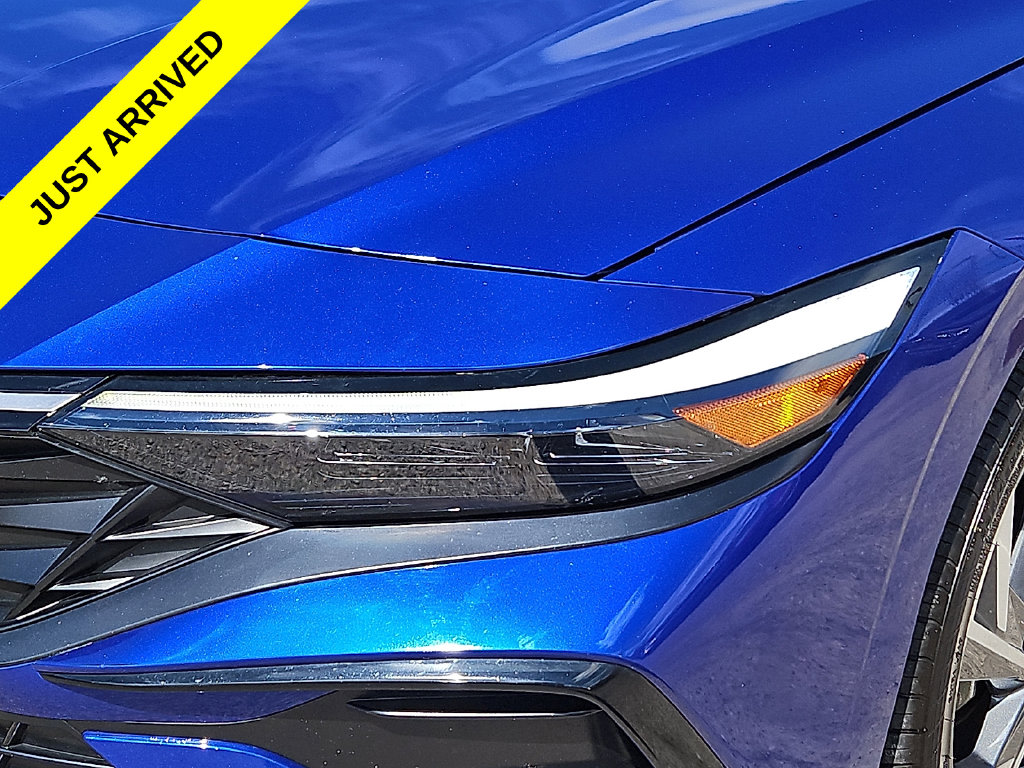 Thumbnail: 2025 Hyundai Elantra - 19