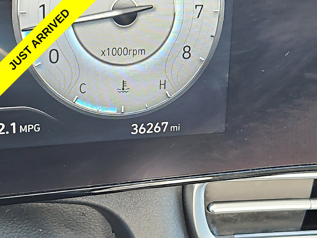 Thumbnail: 2025 Hyundai Elantra - 25