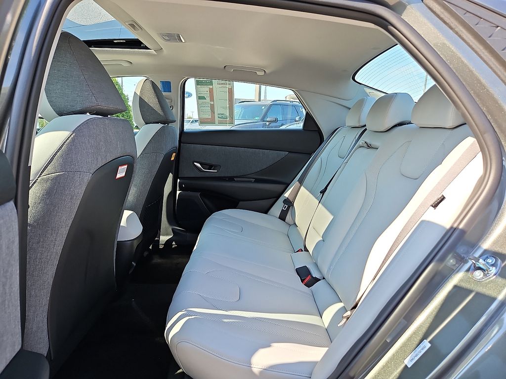 Thumbnail: 2026 Hyundai Elantra - 10