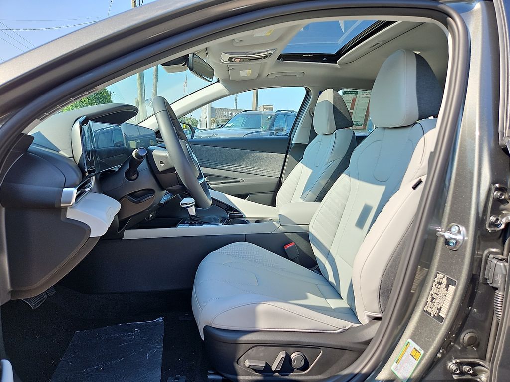 Thumbnail: 2026 Hyundai Elantra - 9
