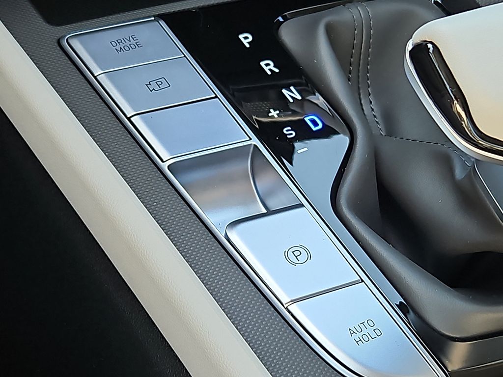 Thumbnail: 2026 Hyundai Elantra - 24
