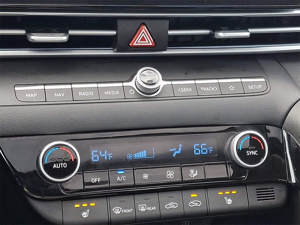 Thumbnail: 2025 Hyundai Elantra - 22