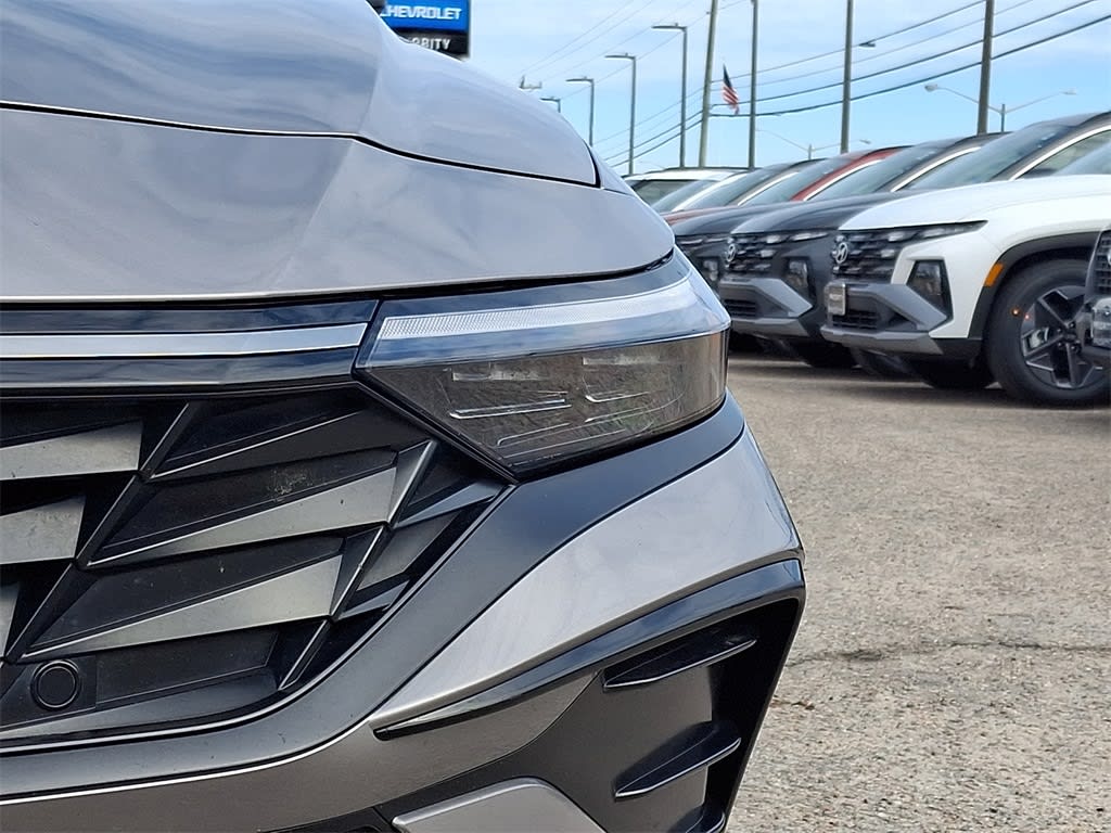 Thumbnail: 2025 Hyundai Elantra - 19