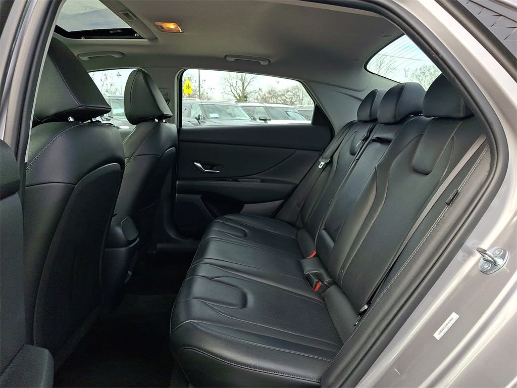 Thumbnail: 2025 Hyundai Elantra - 11